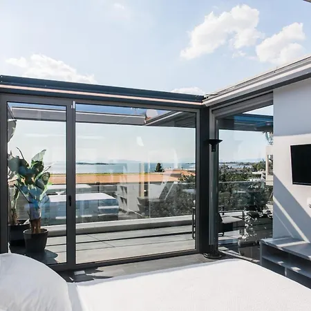 Riviera Luxury Penthouse By The Athens