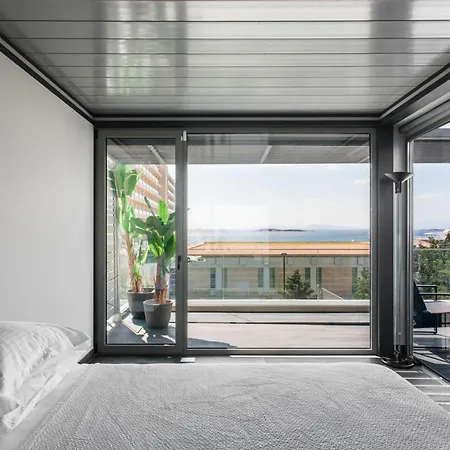 Riviera Luxury Penthouse By The Apartment Athens